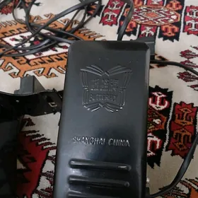 tikin masyn awerlok pedal