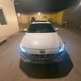 Hyundai Elantra 2022