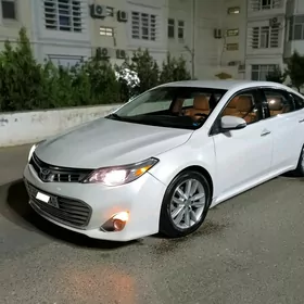 Toyota Avalon 2013