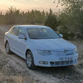 Skoda Superb​ 2010