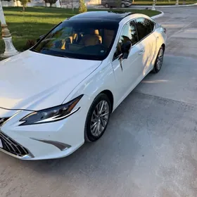 Lexus ES 350 2023