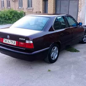 BMW 525 1990