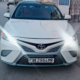 Toyota Camry 2018