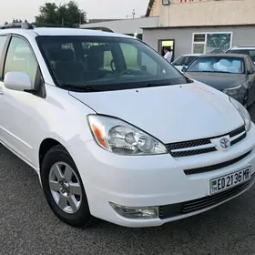 Toyota Sienna 2005