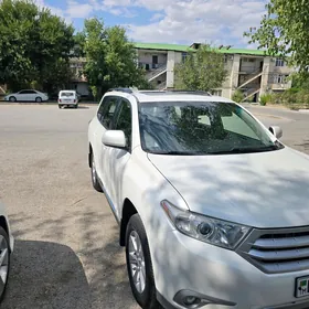 Toyota Highlander 2011