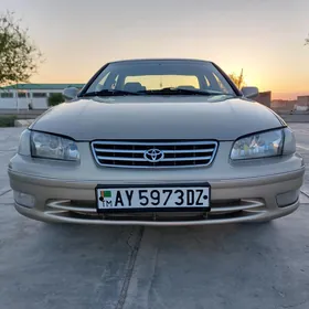 Toyota Camry 1999