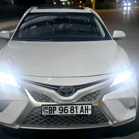 Toyota Camry 2019