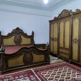 Mebel spalniya
