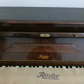 Pianino,,Rösler: