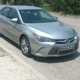 Toyota Camry 2016