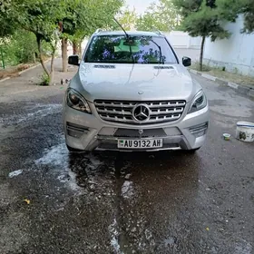 Mercedes-Benz ML350 2014