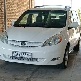 Toyota Sienna 2007