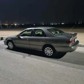 Toyota Camry 1999