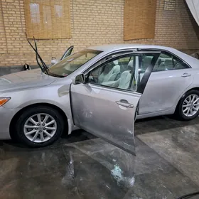 Toyota Camry 2010