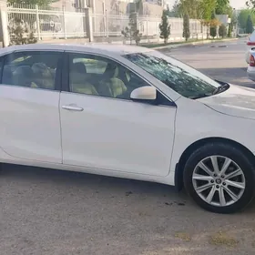 Toyota Camry 2016