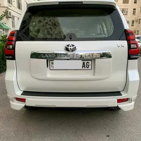 Toyota Land Cruiser Prado 2021