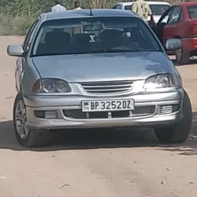 Toyota Avensis 1999