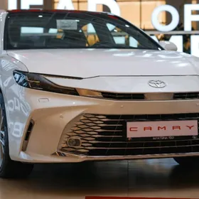 Toyota Camry 2025