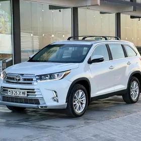Toyota Highlander 2019