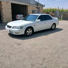 Toyota Camry 2000