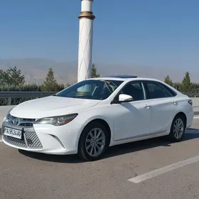 Toyota Camry 2016