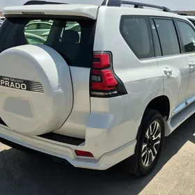 Toyota Land Cruiser Prado 2023