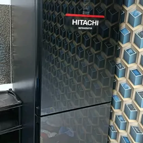 HITACHI