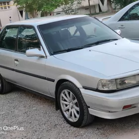 Toyota Camry 1990