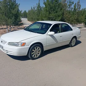 Toyota Camry 1999
