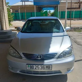 Toyota Camry 2005