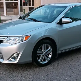 Toyota Camry 2013