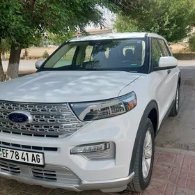 Ford Explorer 2021