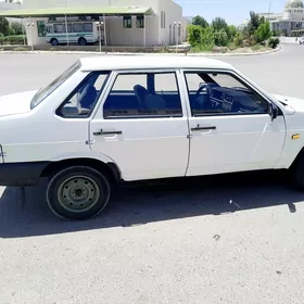 Lada 21099 2000