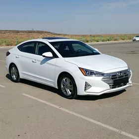 Hyundai Elantra 2020