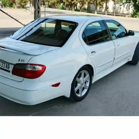 Infiniti I30 2000