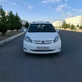 Toyota Sienna 2007