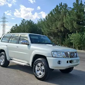 Nissan Patrol 2013