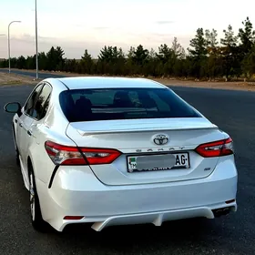 Toyota Camry 2018