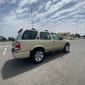 Nissan Pathfinder 2000