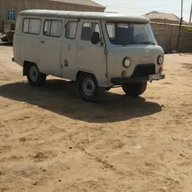 UAZ 2206 2000