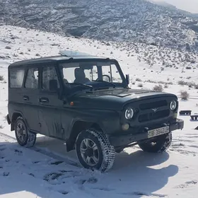 UAZ 469 2004