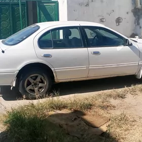 Nissan Cefiro 1995