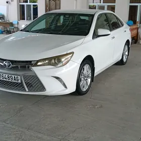 Toyota Camry 2016