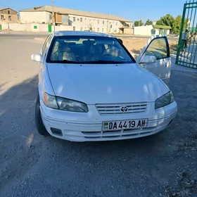 Toyota Camry 1997