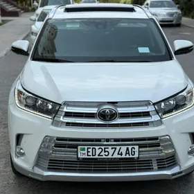 Toyota Highlander 2019