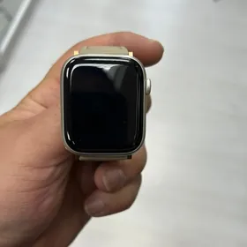Apple watch 8