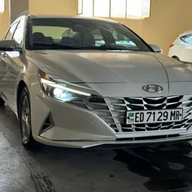 Hyundai Elantra 2021