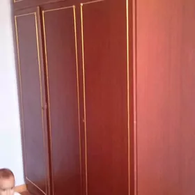 шифоньер