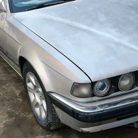 BMW 7 Series 1990