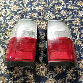 Stopniki infiniti QX4